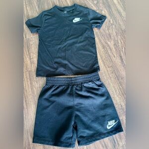 Nike Kids Boys Black Shorts and t-shirt Set M( 6Y )